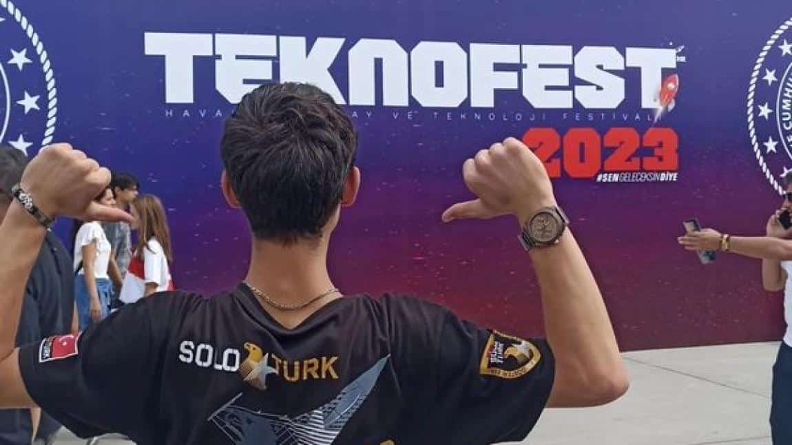 Yerli ve milli teknolojilerin sergilendiği en muhteşem festival Teknofest2023 İzmir'deyiz 